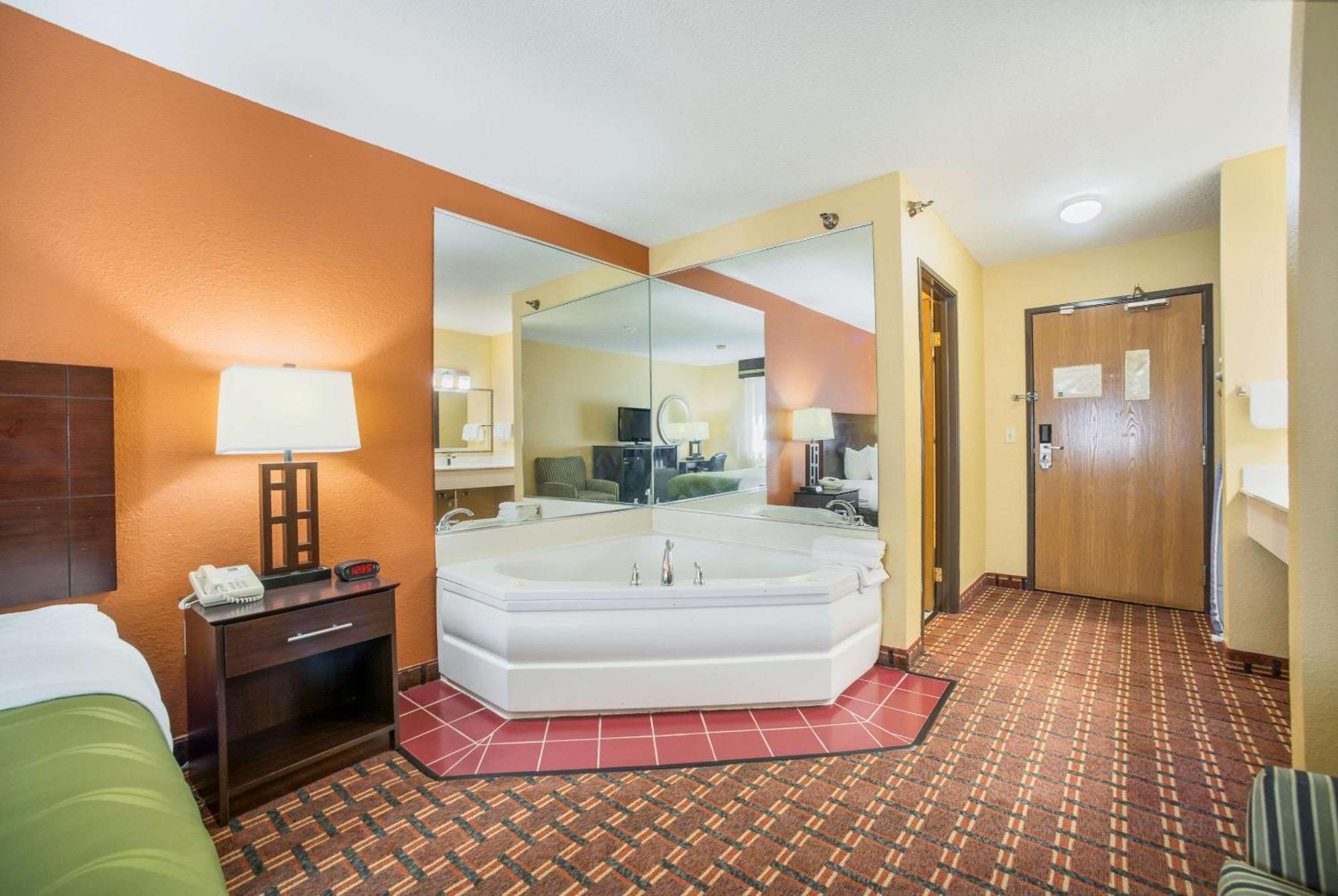 Quality Inn O'Fallon Il - St Louis Eksteriør billede